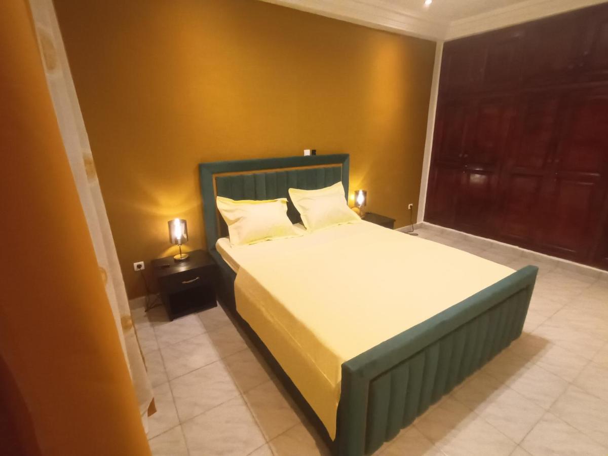 Residence Deluxe Yaounde Exterior photo